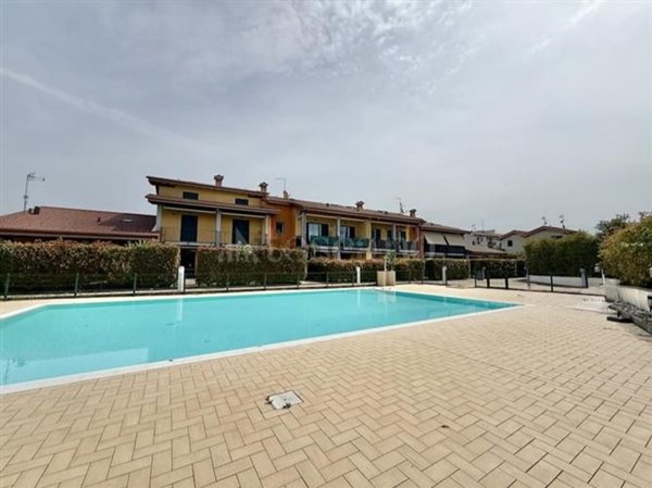 appartamento in vendita a Peschiera del Garda in zona San Benedetto di Lugana