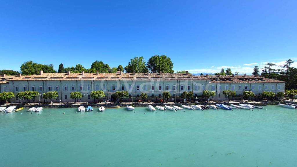 appartamento in vendita a Peschiera del Garda