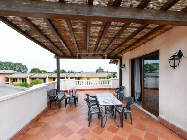 appartamento in vendita a Peschiera del Garda in zona San Benedetto di Lugana
