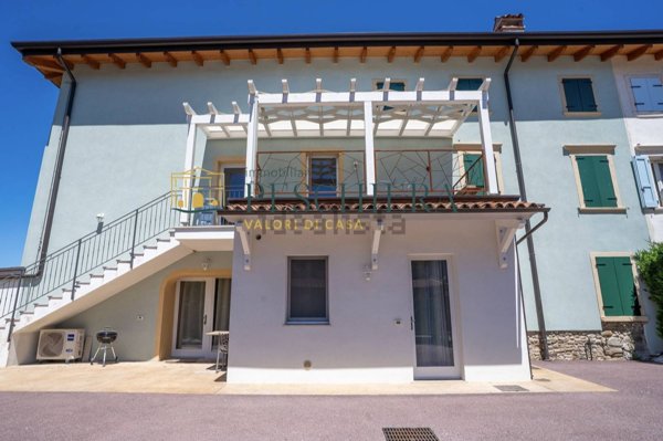 appartamento in vendita a Peschiera del Garda in zona Broglie