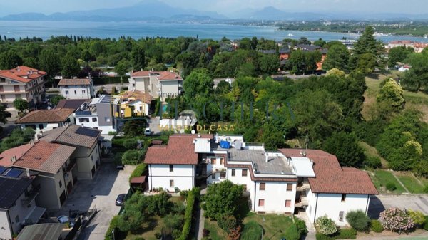 appartamento in vendita a Peschiera del Garda in zona San Benedetto di Lugana