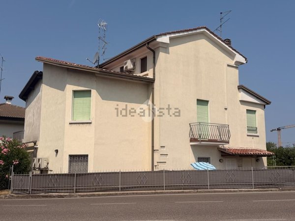 appartamento in vendita a Peschiera del Garda in zona San Benedetto di Lugana