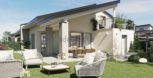 casa indipendente in vendita a Peschiera del Garda in zona Broglie