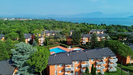 appartamento in vendita a Peschiera del Garda in zona San Benedetto di Lugana