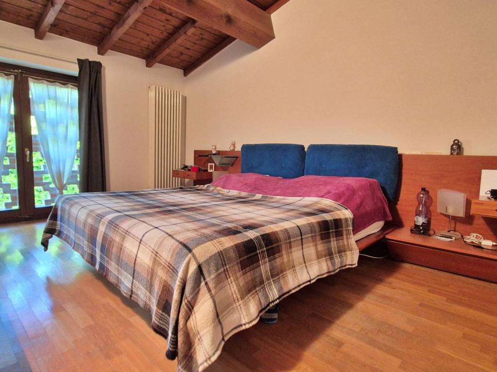 appartamento in vendita a Peschiera del Garda in zona Broglie