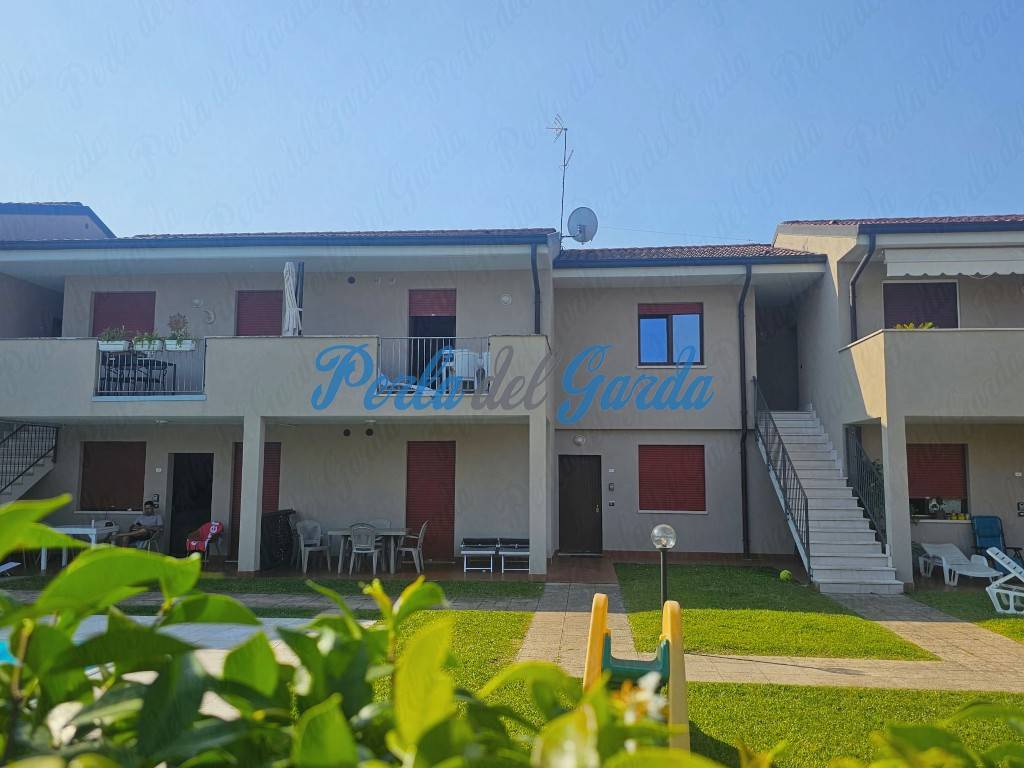 appartamento in vendita a Peschiera del Garda in zona San Benedetto di Lugana