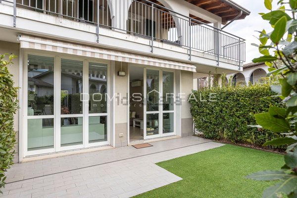 casa indipendente a Peschiera del Garda in zona San Benedetto di Lugana