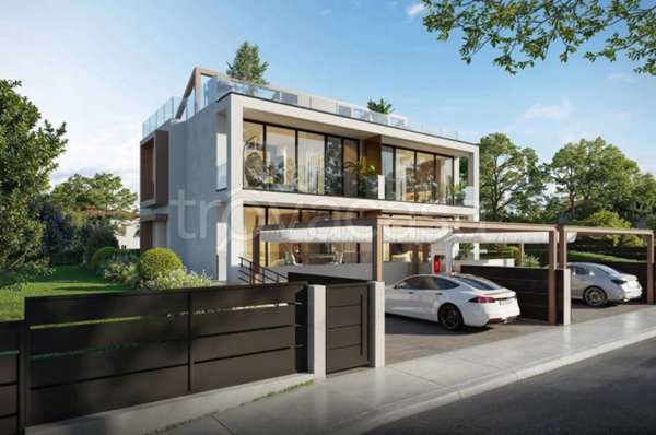 casa indipendente in vendita a Peschiera del Garda in zona Broglie
