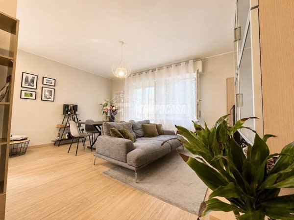 appartamento in vendita a Peschiera del Garda in zona San Benedetto di Lugana
