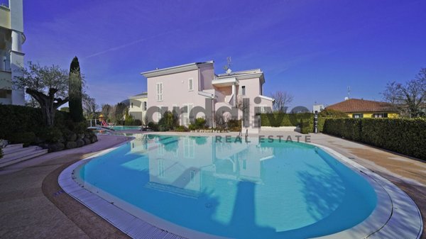 casa indipendente a Peschiera del Garda in zona San Benedetto di Lugana