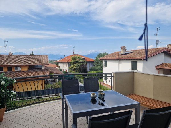 appartamento in vendita a Peschiera del Garda in zona Broglie