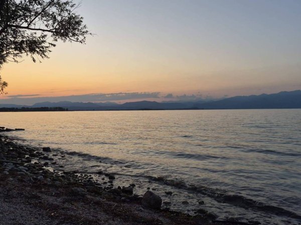 appartamento in vendita a Peschiera del Garda in zona San Benedetto di Lugana