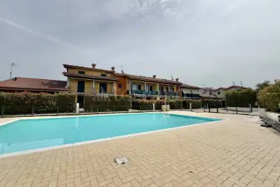 appartamento in vendita a Peschiera del Garda in zona San Benedetto di Lugana