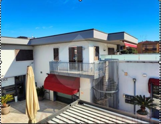 appartamento in vendita a Peschiera del Garda in zona San Benedetto di Lugana