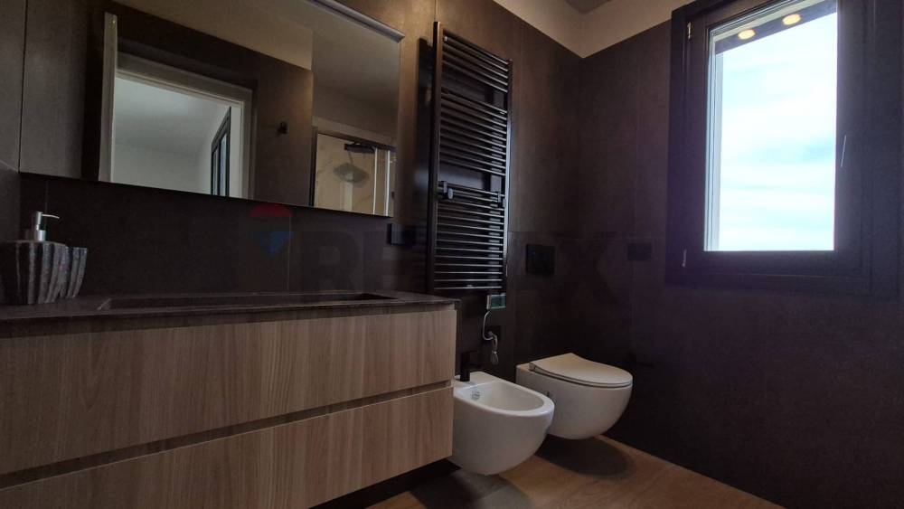 appartamento in vendita a Peschiera del Garda in zona San Benedetto di Lugana