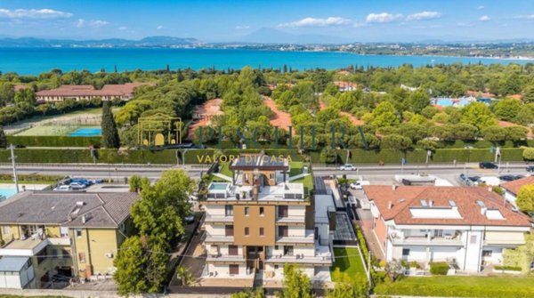 appartamento in vendita a Peschiera del Garda in zona San Benedetto di Lugana