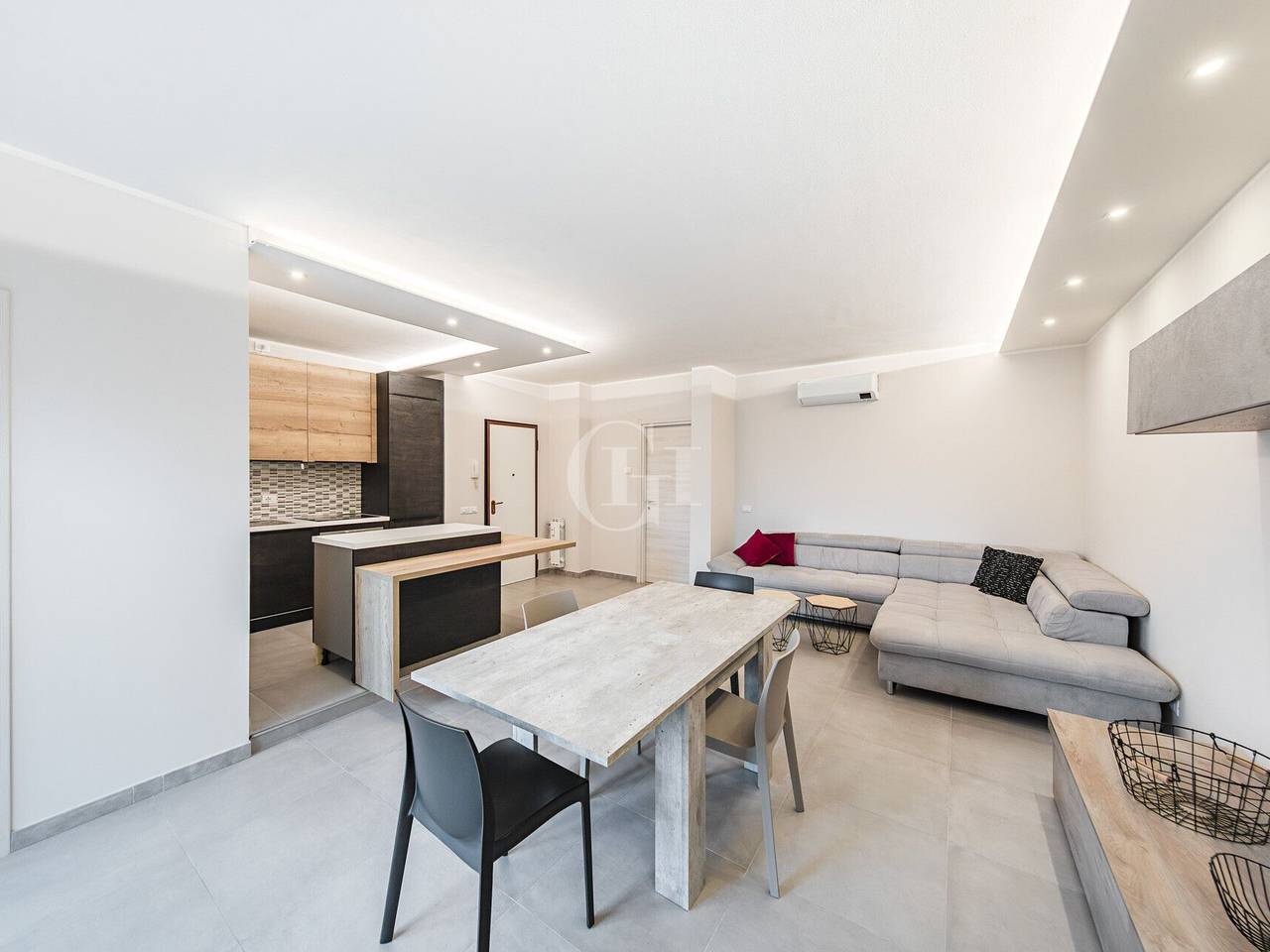 appartamento in vendita a Peschiera del Garda in zona San Benedetto di Lugana