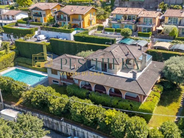 casa indipendente in vendita a Peschiera del Garda in zona Broglie