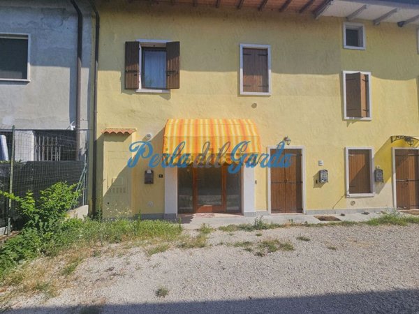 appartamento in vendita a Peschiera del Garda