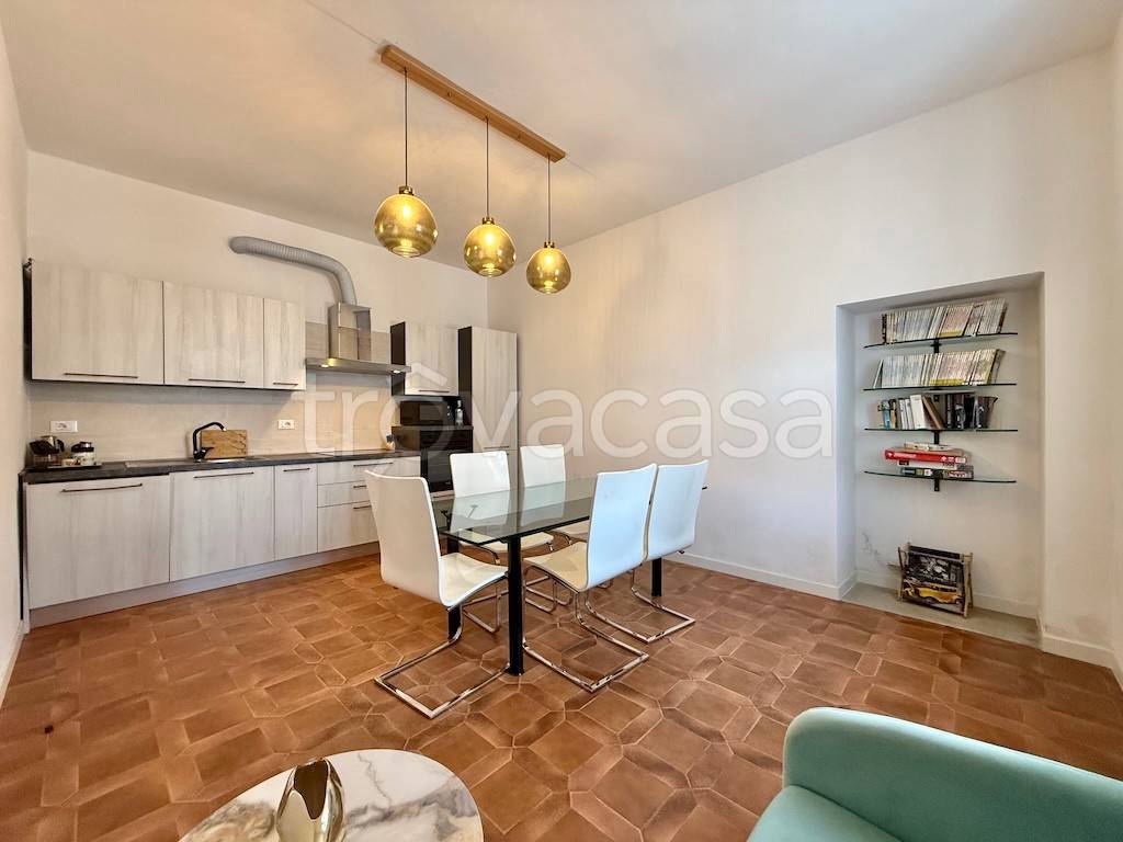 casa indipendente a Peschiera del Garda in zona San Benedetto di Lugana
