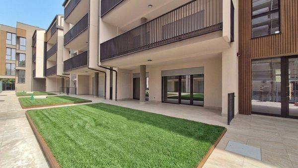 appartamento in vendita a Peschiera del Garda in zona San Benedetto di Lugana