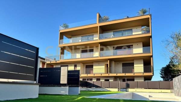 appartamento in vendita a Peschiera del Garda in zona San Benedetto di Lugana