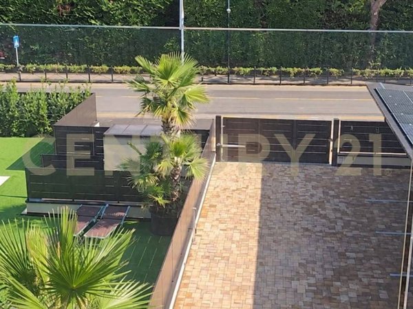 appartamento in vendita a Peschiera del Garda in zona San Benedetto di Lugana