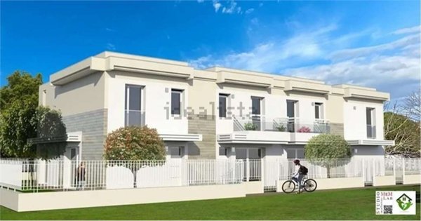 casa indipendente in vendita a Peschiera del Garda