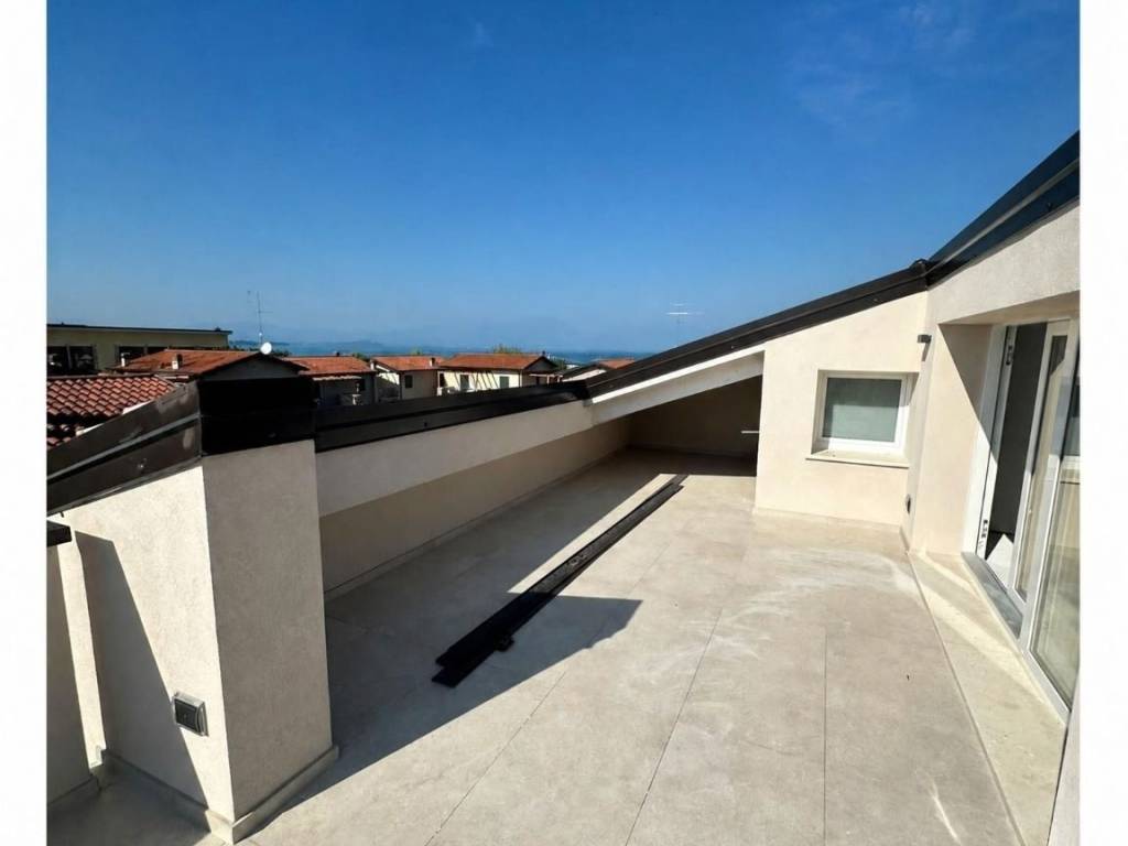 appartamento in vendita a Peschiera del Garda