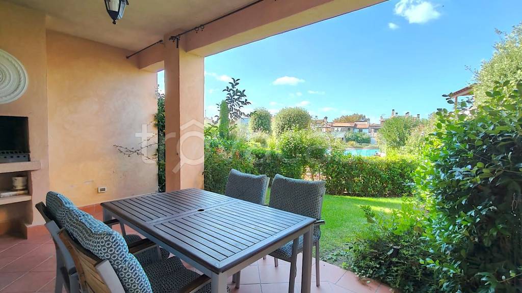 appartamento in vendita a Peschiera del Garda in zona San Benedetto di Lugana