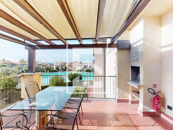 appartamento in vendita a Peschiera del Garda in zona San Benedetto di Lugana