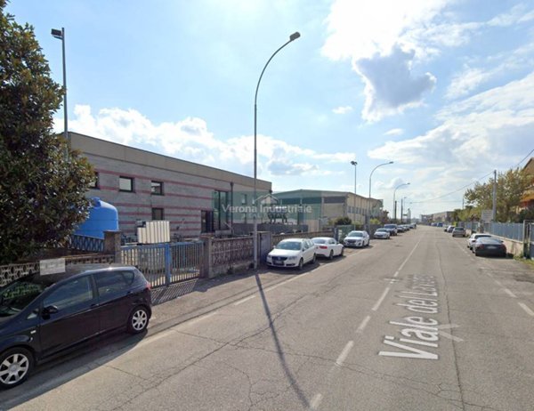 locale commerciale a Povegliano Veronese in zona Madonna dell'Uva Secca