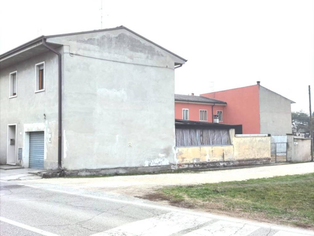 casa indipendente in vendita a Povegliano Veronese