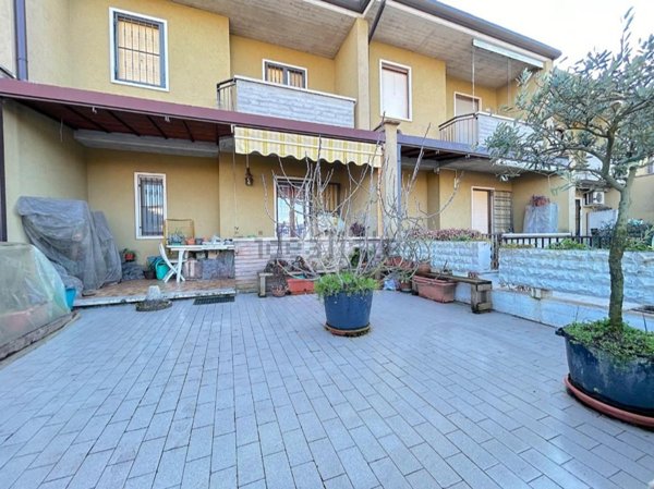 casa indipendente in vendita a Povegliano Veronese