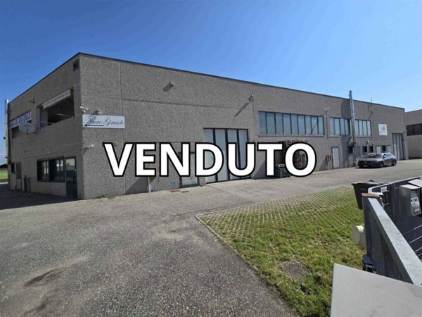 locale commerciale a Povegliano Veronese in zona Madonna dell'Uva Secca