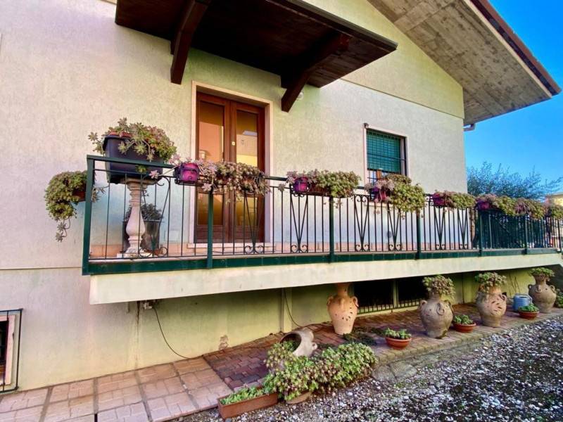 casa indipendente in vendita a Povegliano Veronese