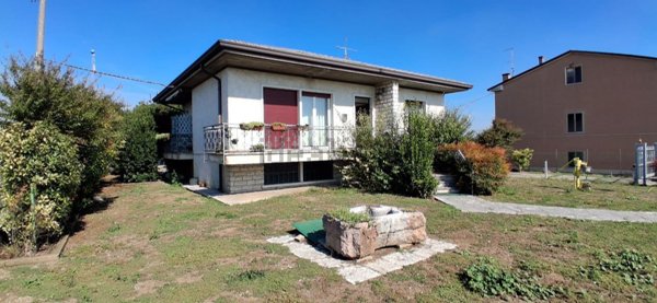 casa indipendente in vendita a Povegliano Veronese
