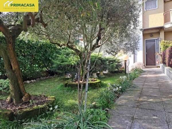 casa indipendente a Povegliano Veronese in zona Madonna dell'Uva Secca