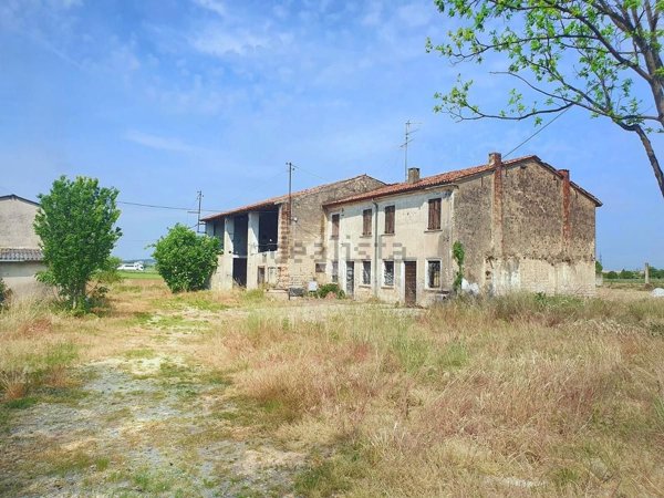 casale in vendita a Povegliano Veronese