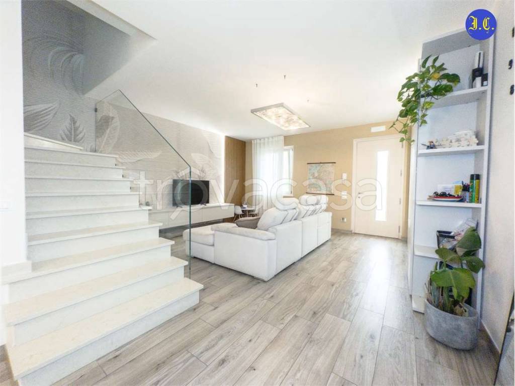 casa indipendente in vendita a Povegliano Veronese
