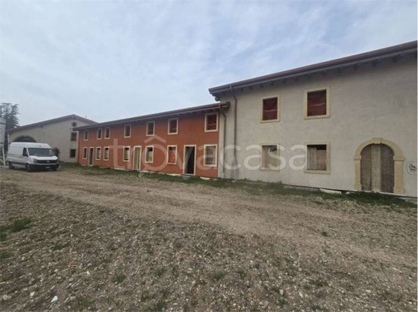 appartamento in vendita a Povegliano Veronese in zona Madonna dell'Uva Secca
