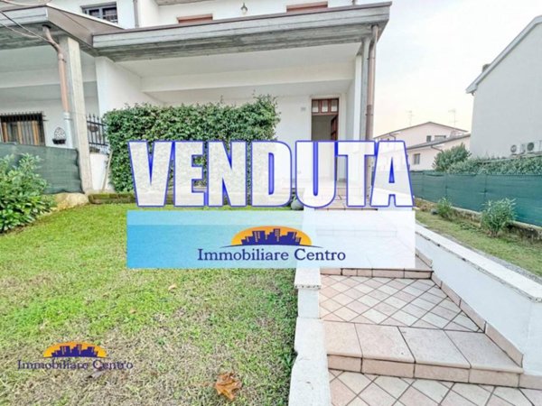 casa indipendente a Povegliano Veronese in zona Madonna dell'Uva Secca
