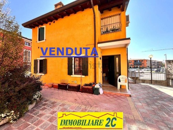 appartamento in vendita a Povegliano Veronese in zona Madonna dell'Uva Secca