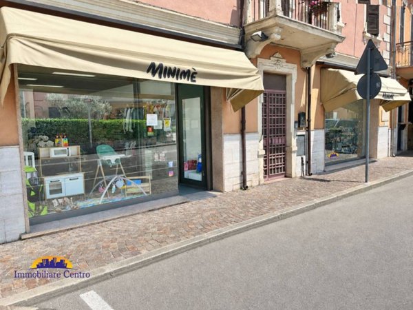 ufficio in vendita a Povegliano Veronese in zona Madonna dell'Uva Secca