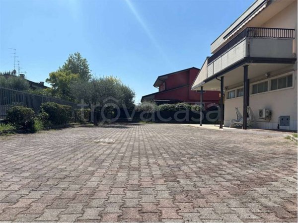 casa indipendente a Povegliano Veronese in zona Madonna dell'Uva Secca