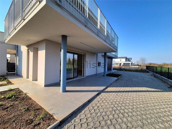 casa indipendente a Povegliano Veronese in zona Madonna dell'Uva Secca