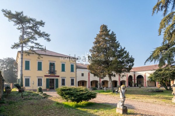 villa in vendita a Pressana in zona Colombara