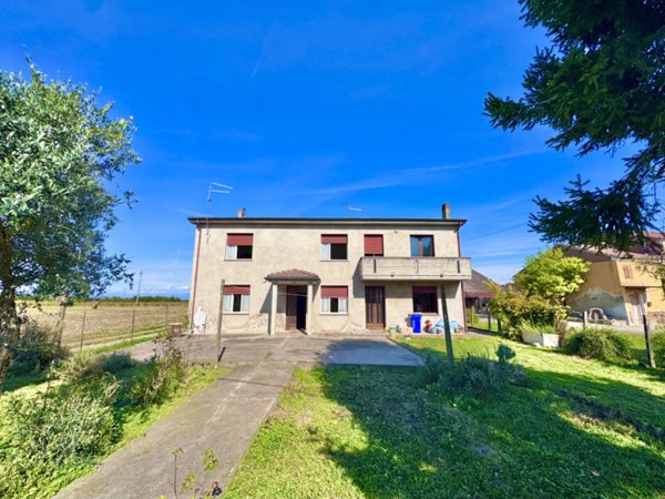 casa indipendente in vendita a Pressana in zona Caselle
