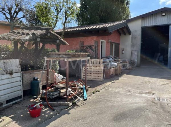 appartamento in vendita a Pressana in zona Crosare