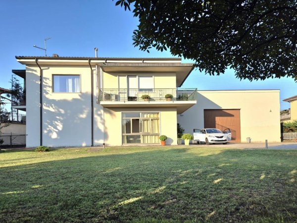 casa indipendente in vendita a Pressana